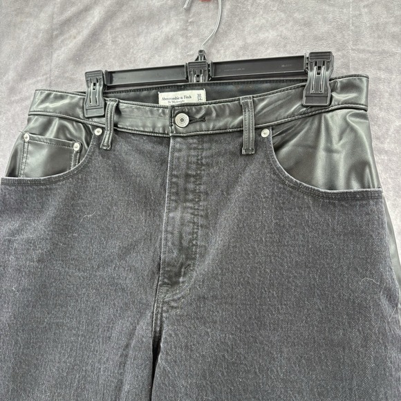 Abercrombie Fitch Jeans‎ Womens 32 14R 90s Ultra High Rise Curve Leather Black - Picture 3 of 6